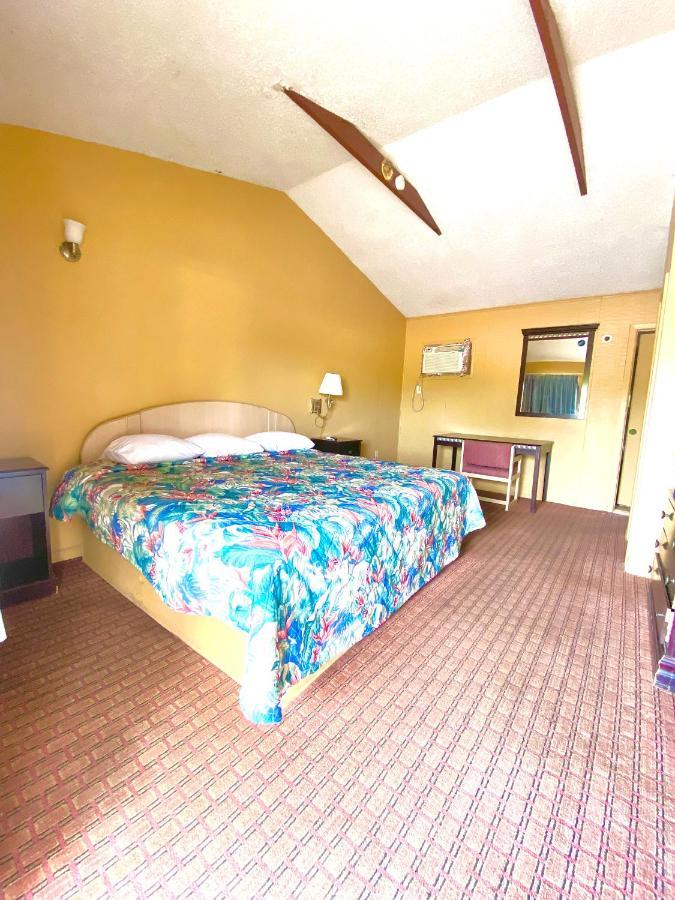 Tropic Motel アランサス・パス エクステリア 写真
